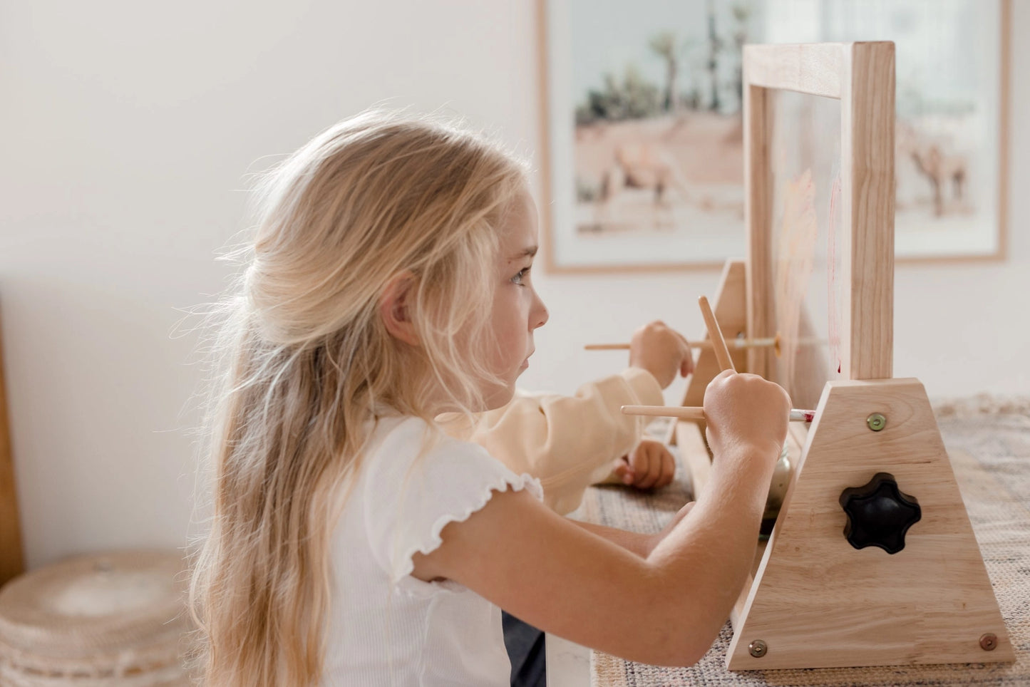 Q Toys: 4 in 1 Table Easel